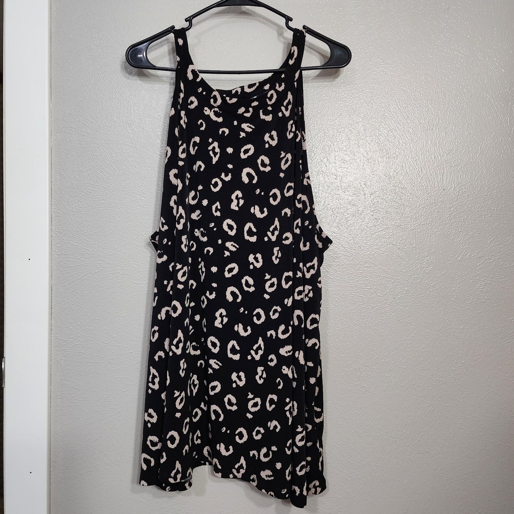 Torrid Printed Sleeveless Blouse Black/Tan Plus Size 5 Animal Print‎